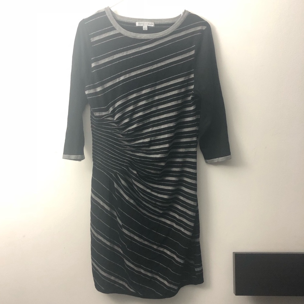 Black and grey 3/4 sleeves sweater dress